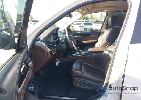 2015 BMW X5 xDrive35I z USA, uszkodzony, nr VIN 5UXKR0C54F0P18132